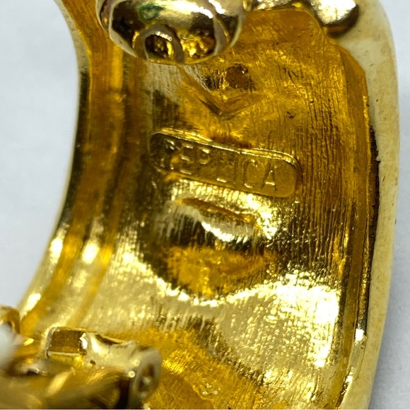 Vintage 80’s NWOT Emerald Sapphire Ruby Rhinestone Gold Tone Clip Earrings - Picture 8 of 8